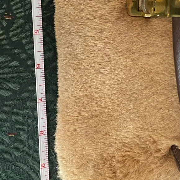 Refined Elegance in Rare Kangaroo Leather - Picture 5 of 10